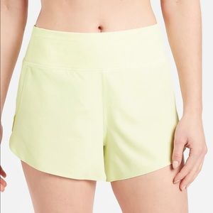 Athlete Run With Shirts